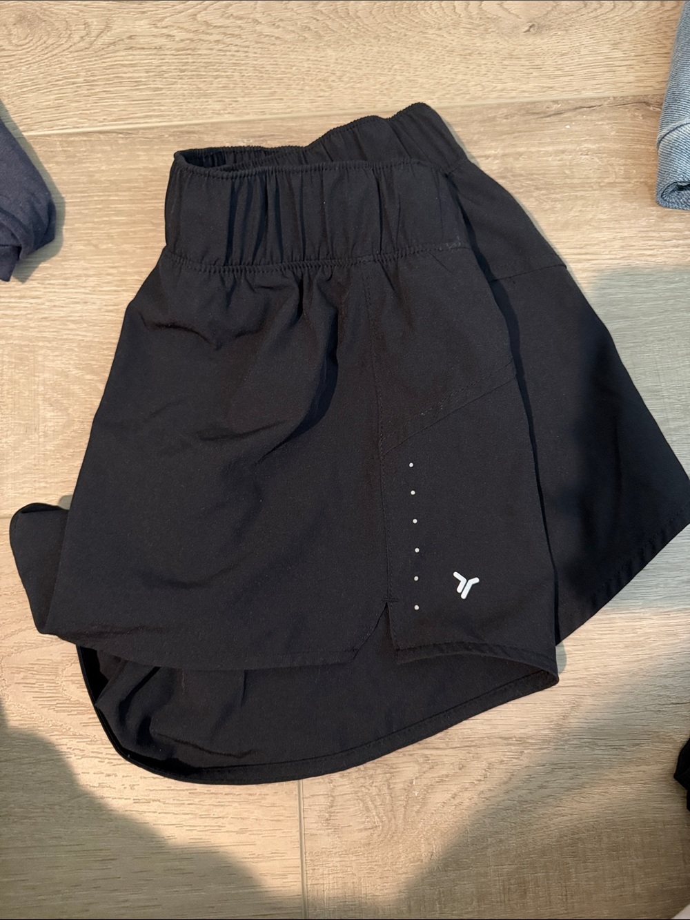 Old Navy Black Men's Athletic Shorts with Built-In Liner